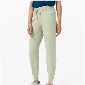 BNWT Lululemon Ready to Rulu Jogger 29”